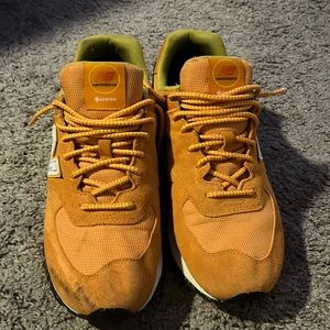 Men’s New Balance Gore-Tex sneakers